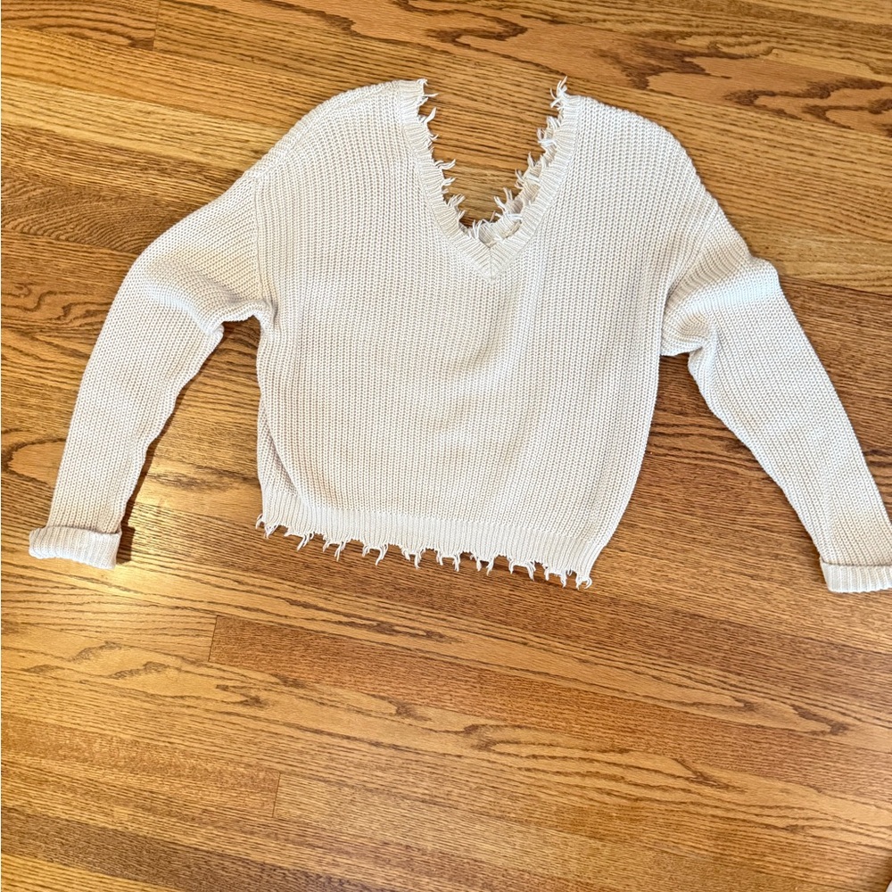 Jessica Simpson cream crop sweater. Size L